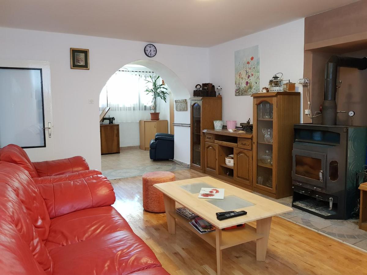 Apartment Melanie Skrbčići Eksteriør billede