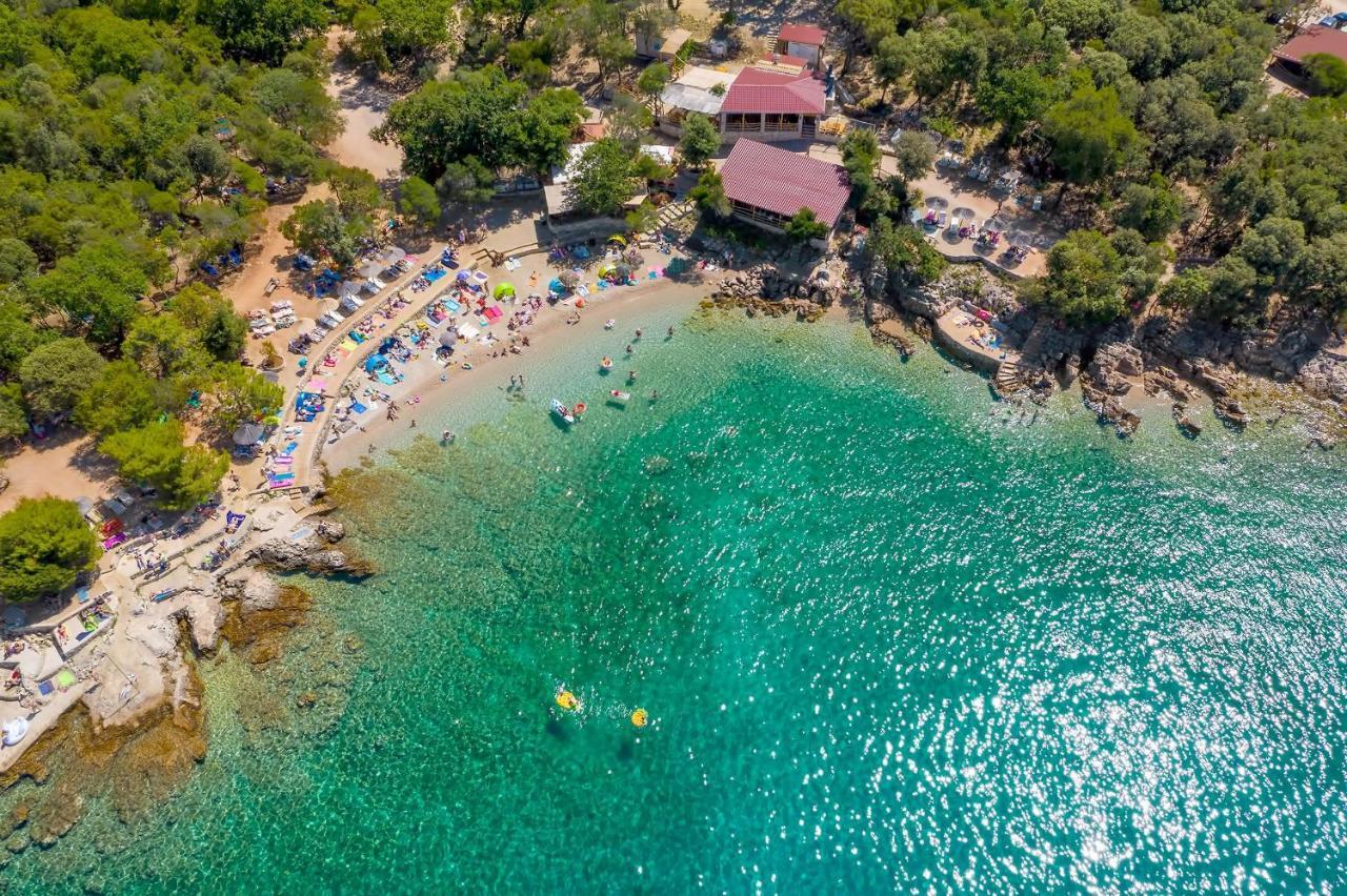 Apartment Melanie Skrbčići Eksteriør billede
