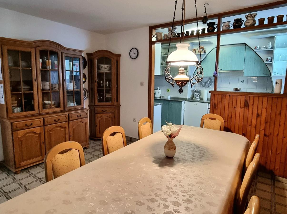 Apartment Melanie Skrbčići Eksteriør billede
