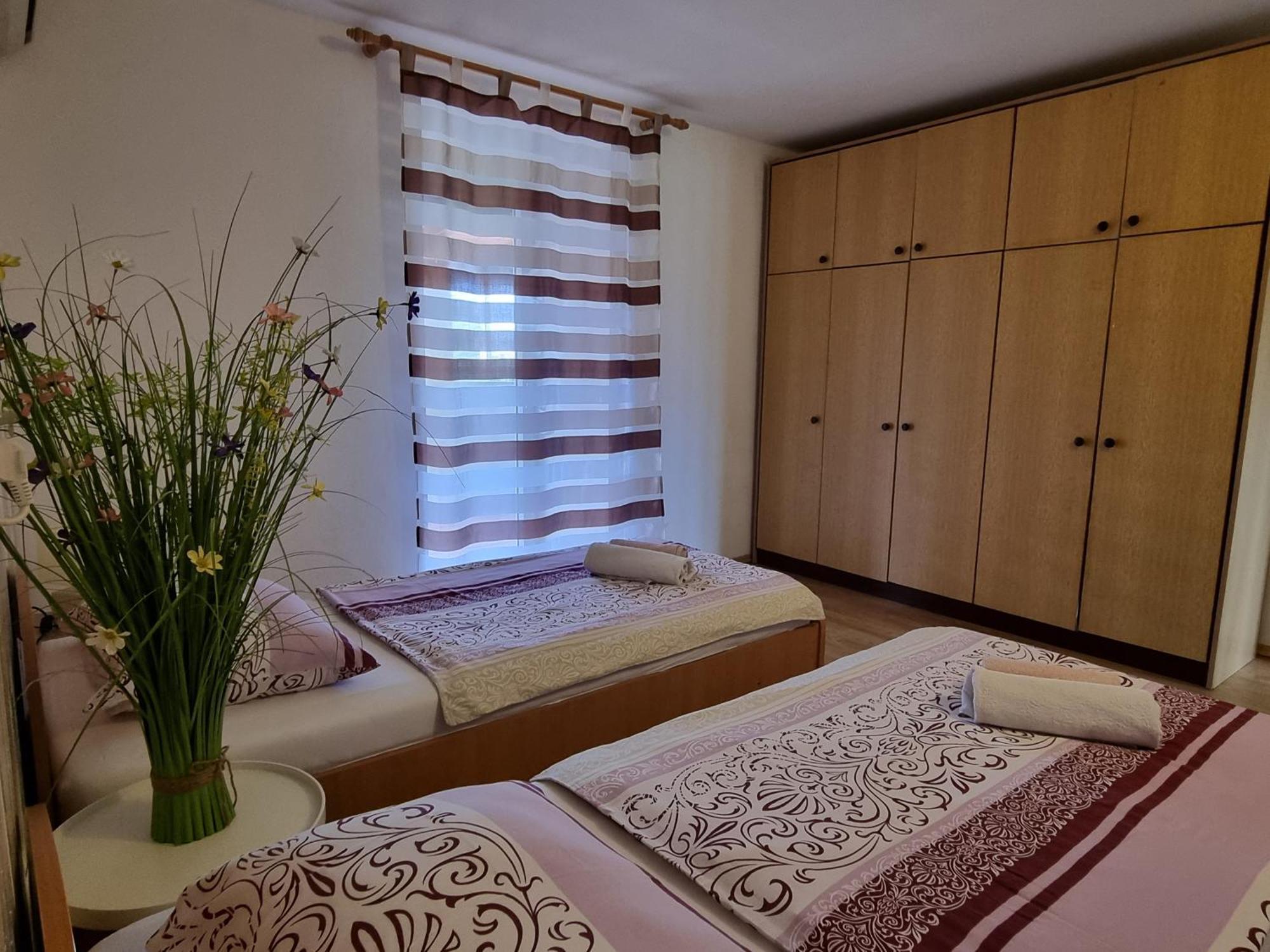 Apartment Melanie Skrbčići Eksteriør billede
